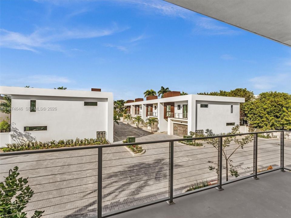 For Sale: $1,500,000 (3 beds, 2 baths, 2080 Square Feet)