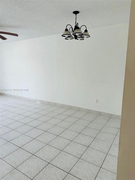 En Renta: $1,250 (1 camas, 1 baños, 735 Pies cuadrados)