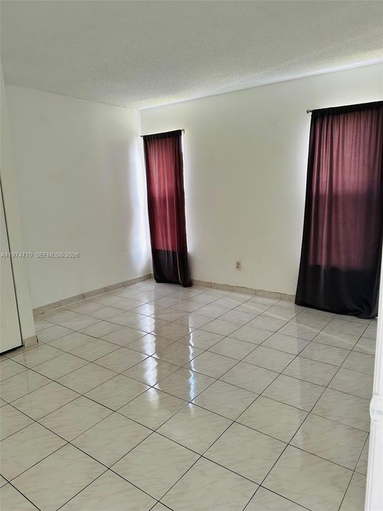 En Renta: $1,250 (1 camas, 1 baños, 735 Pies cuadrados)
