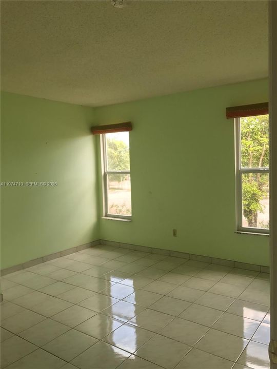 En Renta: $1,250 (1 camas, 1 baños, 735 Pies cuadrados)