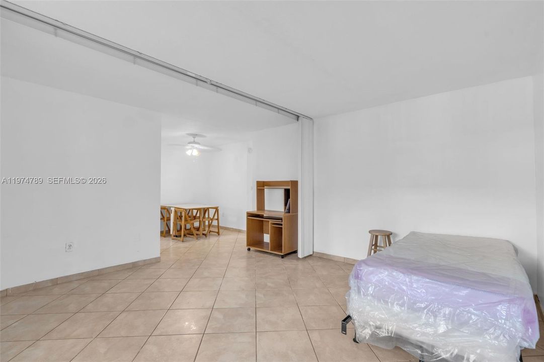 En Venta: $62,000 (1 camas, 1 baños, 688 Pies cuadrados)
