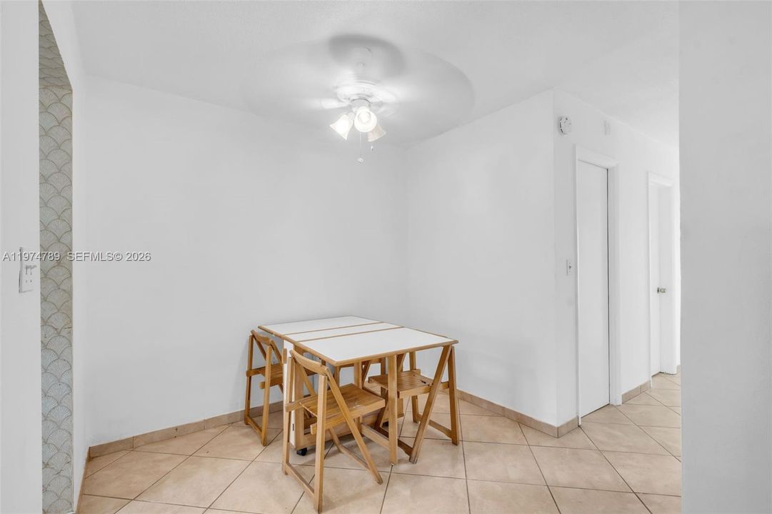 En Venta: $62,000 (1 camas, 1 baños, 688 Pies cuadrados)