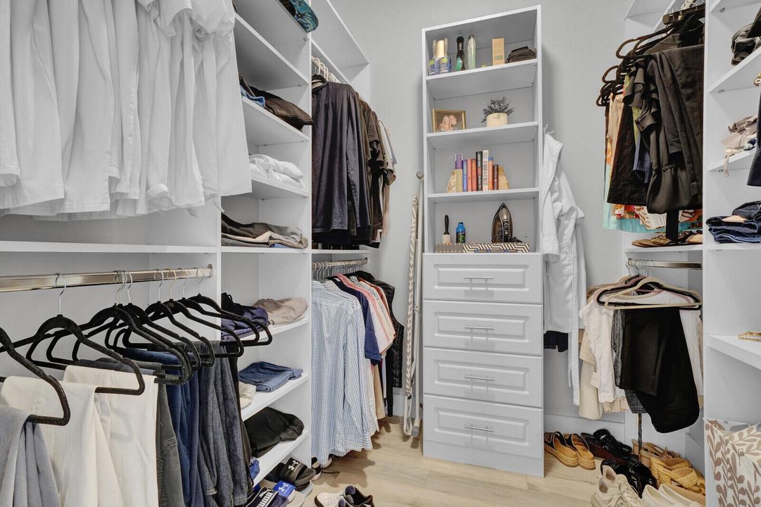 Walk In Closet