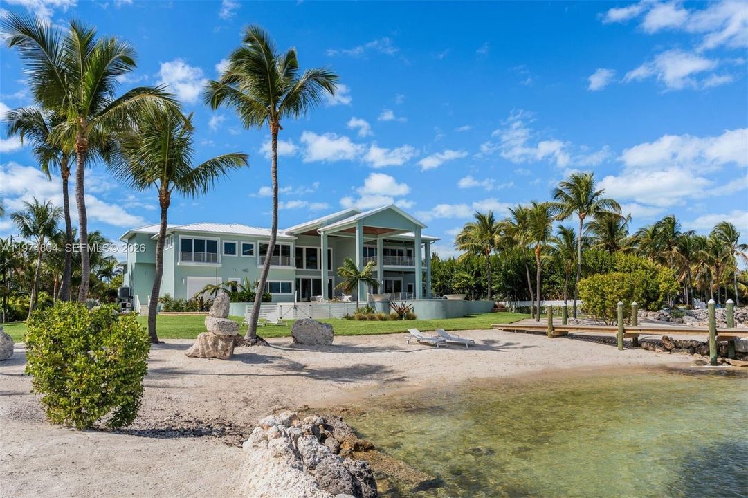 На продажу: $15,990,000 (6 спален, 9 ванн, 7590 Квадратных фут)