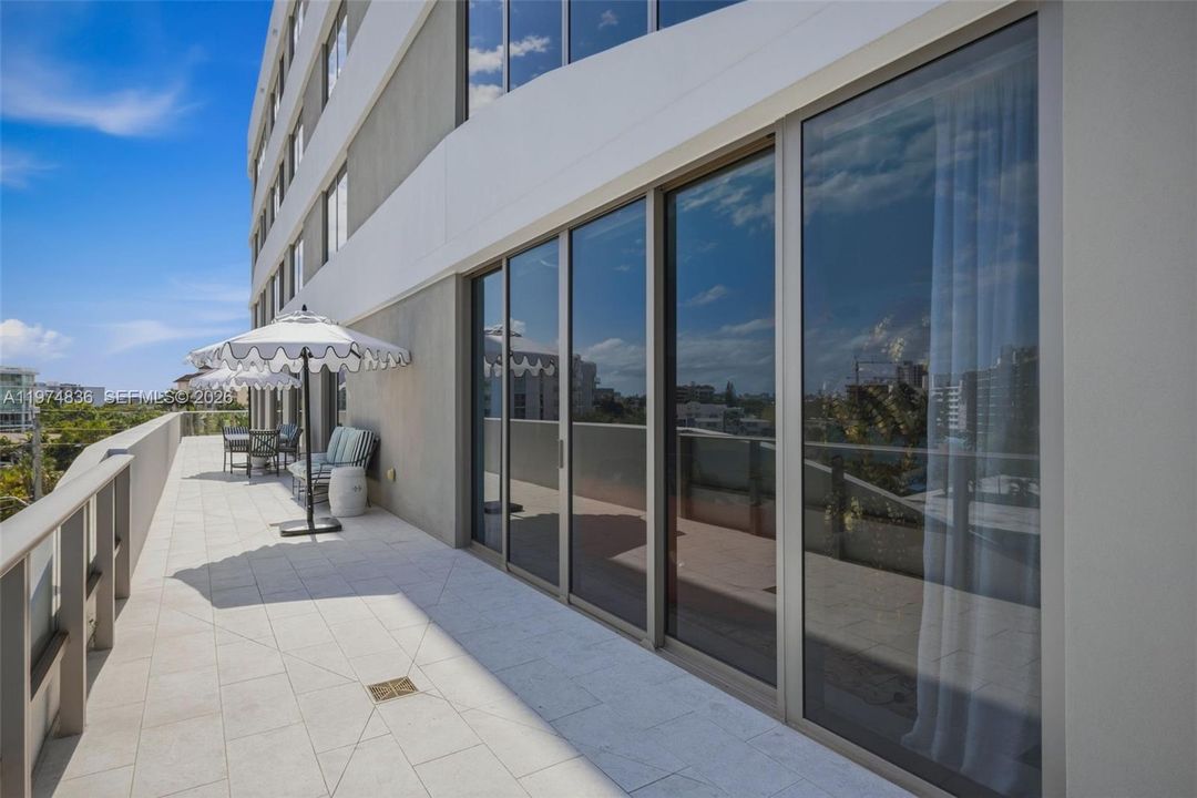 For Sale: $4,900,000 (4 beds, 4 baths, 3523 Square Feet)