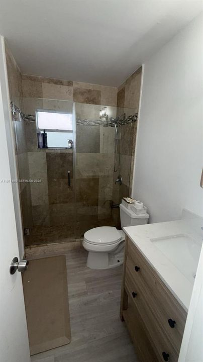 Active With Contract: $299,000 (3 beds, 1 baths, 952 Square Feet)