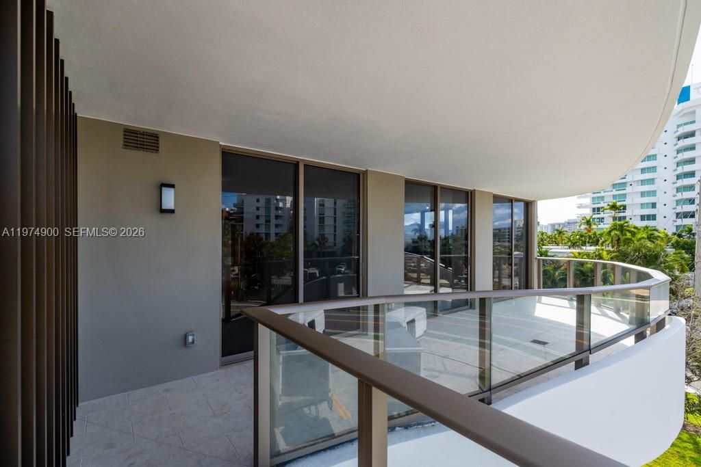 For Sale: $1,900,000 (2 beds, 2 baths, 0 Square Feet)