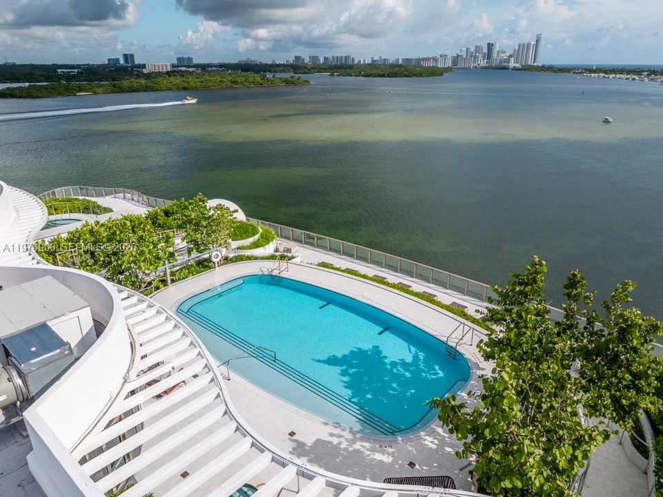 For Sale: $1,900,000 (2 beds, 2 baths, 0 Square Feet)