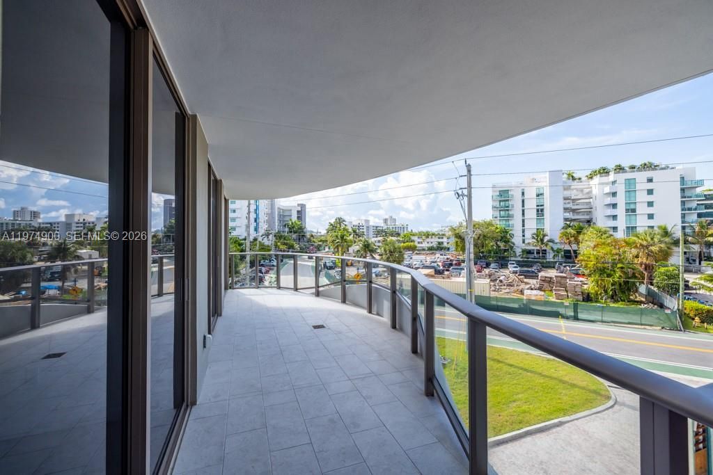 For Sale: $1,900,000 (2 beds, 2 baths, 0 Square Feet)