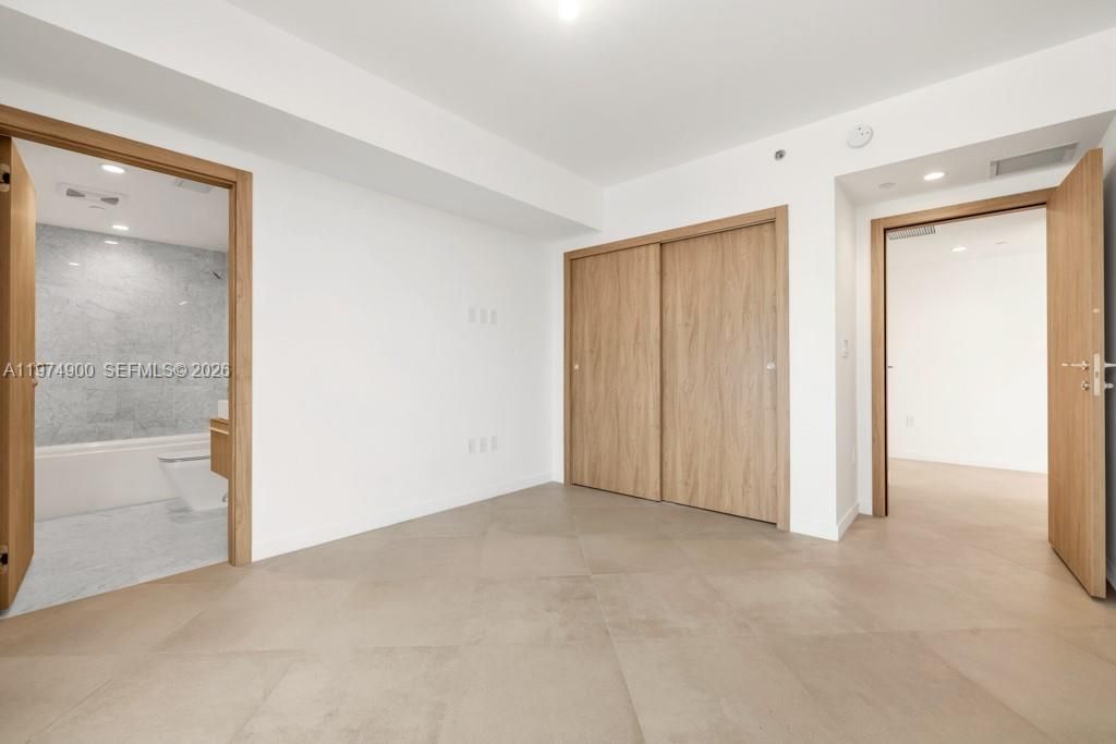 For Sale: $1,900,000 (2 beds, 2 baths, 0 Square Feet)