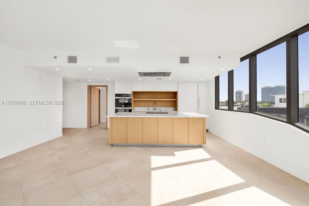 For Sale: $1,900,000 (2 beds, 2 baths, 0 Square Feet)