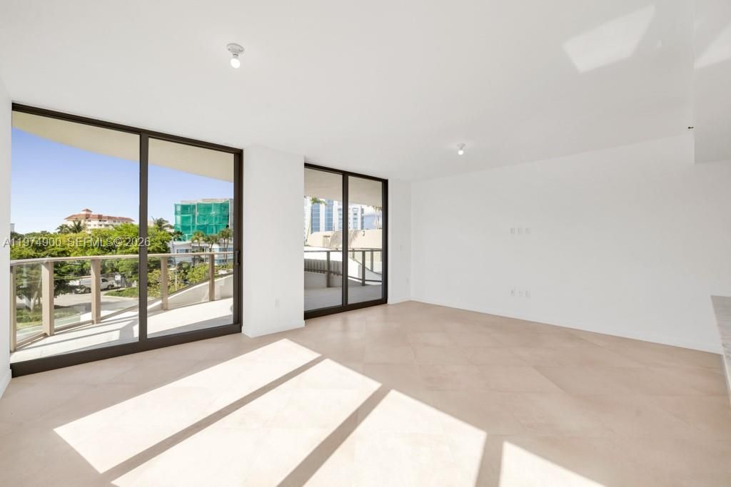 For Sale: $1,900,000 (2 beds, 2 baths, 0 Square Feet)