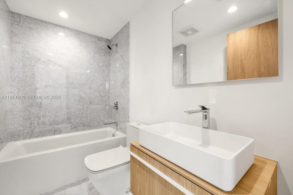 For Sale: $1,900,000 (2 beds, 2 baths, 0 Square Feet)