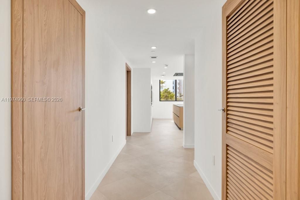For Sale: $1,900,000 (2 beds, 2 baths, 0 Square Feet)