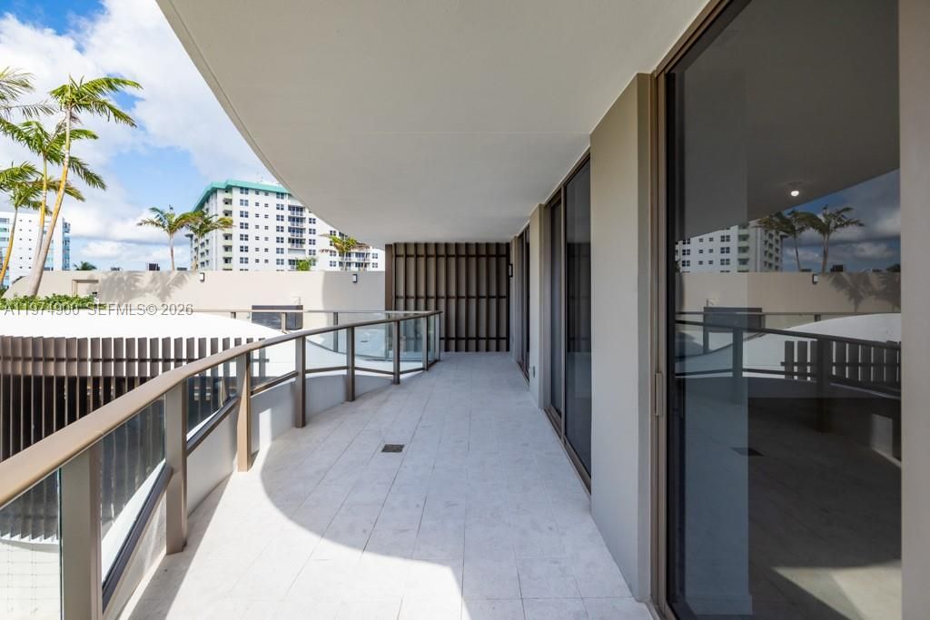 For Sale: $1,900,000 (2 beds, 2 baths, 0 Square Feet)