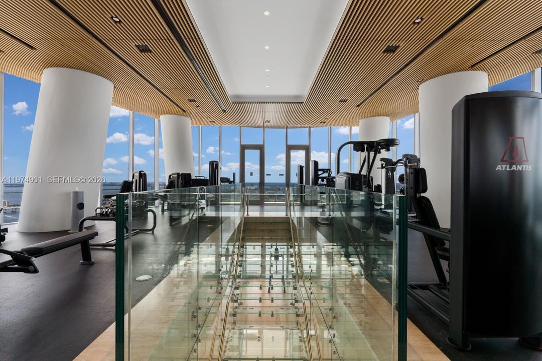 На продажу: $9,998,000 (5 спален, 5 ванн, 4283 Квадратных фут)