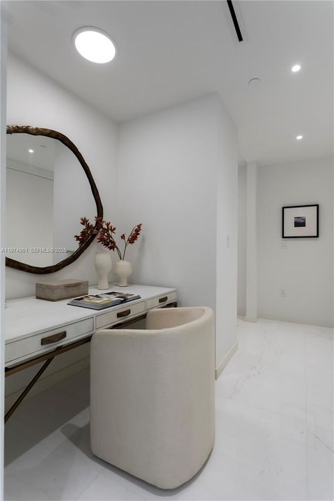 На продажу: $9,998,000 (5 спален, 5 ванн, 4283 Квадратных фут)