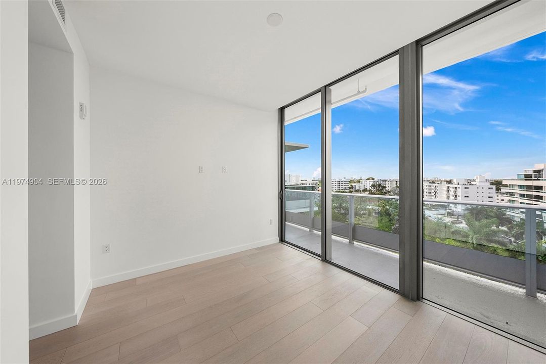 For Sale: $3,350,000 (3 beds, 3 baths, 1858 Square Feet)