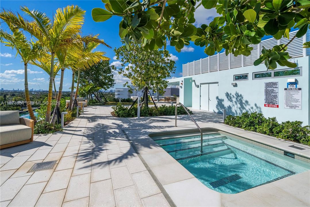 For Sale: $3,350,000 (3 beds, 3 baths, 1858 Square Feet)