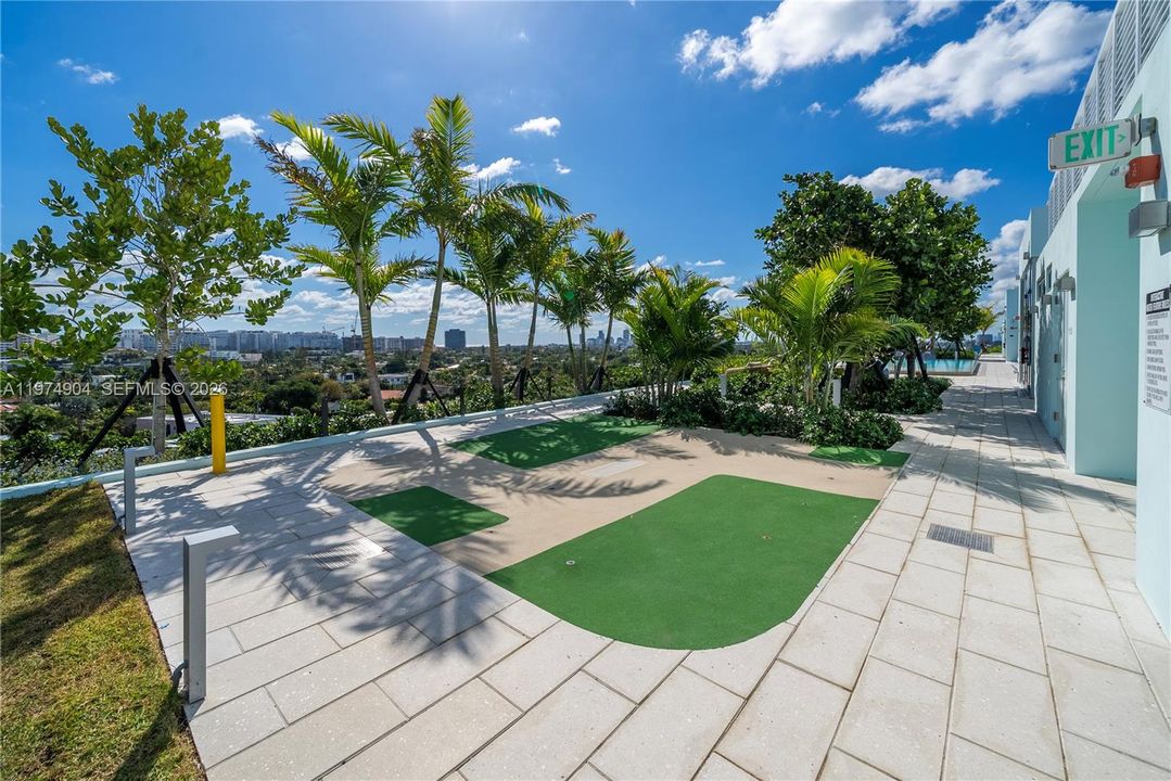 For Sale: $3,350,000 (3 beds, 3 baths, 1858 Square Feet)