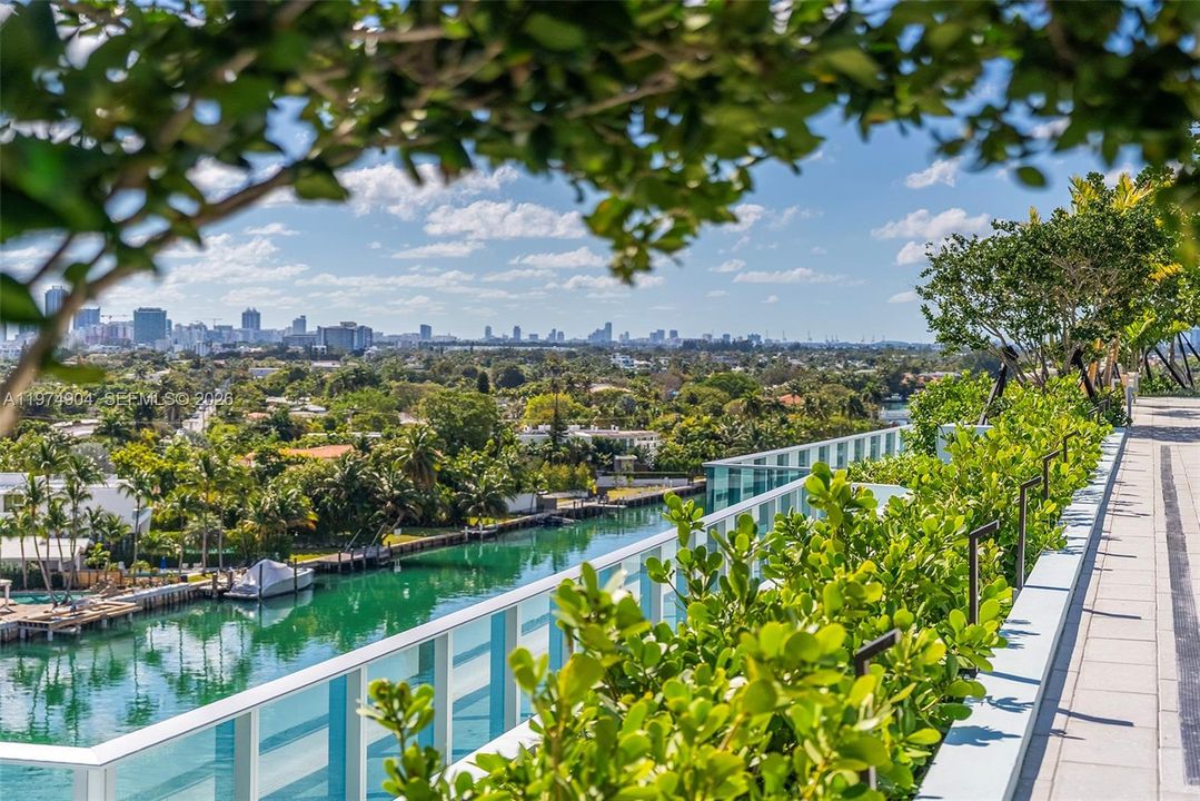 For Sale: $3,350,000 (3 beds, 3 baths, 1858 Square Feet)