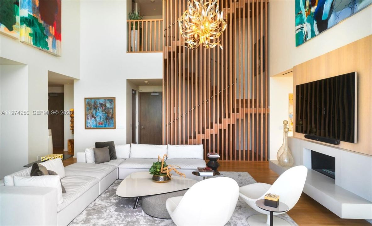En Renta: $150,000 (4 camas, 4 baños, 5011 Pies cuadrados)
