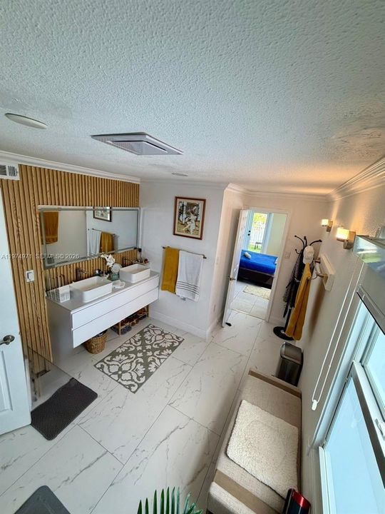 Bathroom Master bedroom 2nd floor