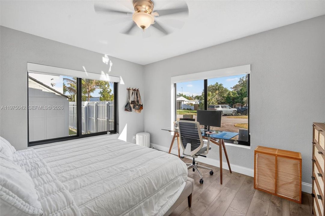 For Sale: $950,000 (3 beds, 2 baths, 1228 Square Feet)