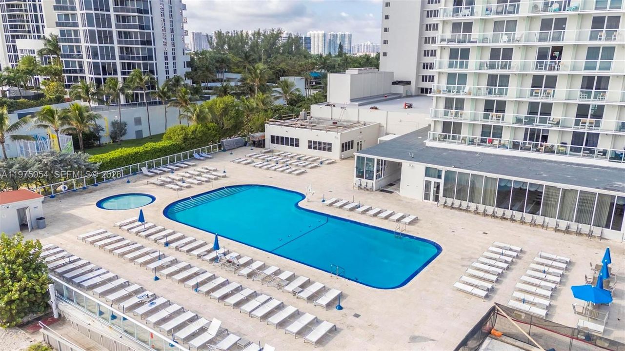 Vendido Recientemente: $95,000 (0 camas, 1 baños, 360 Pies cuadrados)