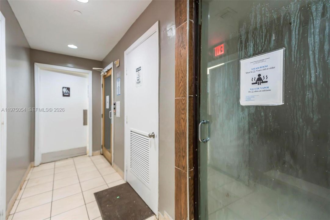 Vendido Recientemente: $95,000 (0 camas, 1 baños, 360 Pies cuadrados)