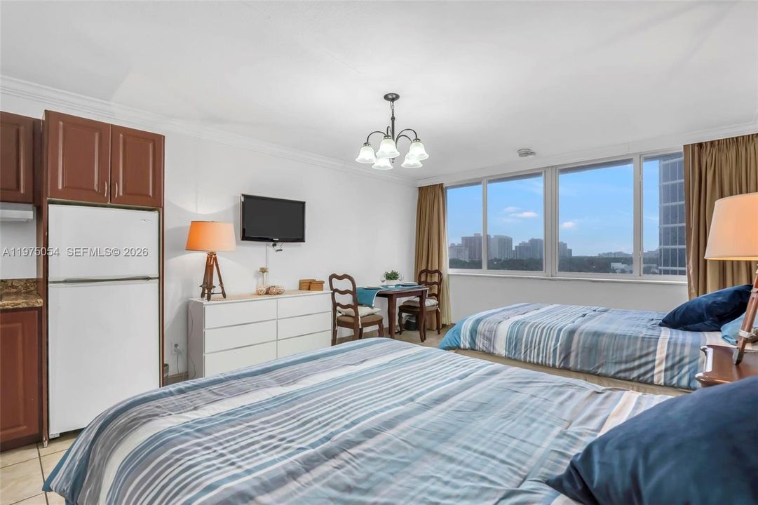 Vendido Recientemente: $95,000 (0 camas, 1 baños, 360 Pies cuadrados)