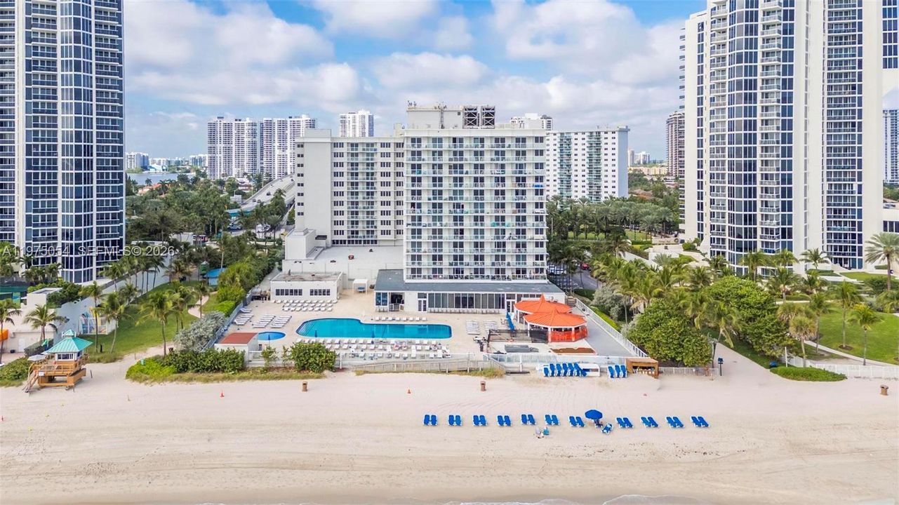 Vendido Recientemente: $95,000 (0 camas, 1 baños, 360 Pies cuadrados)