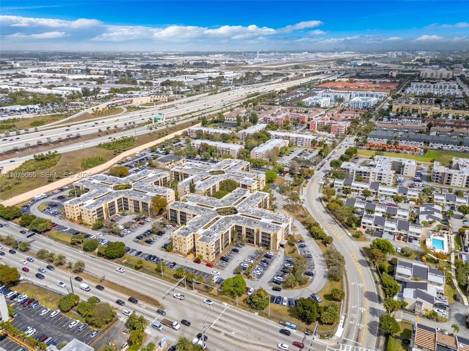 En Venta: $189,000 (1 camas, 1 baños, 773 Pies cuadrados)