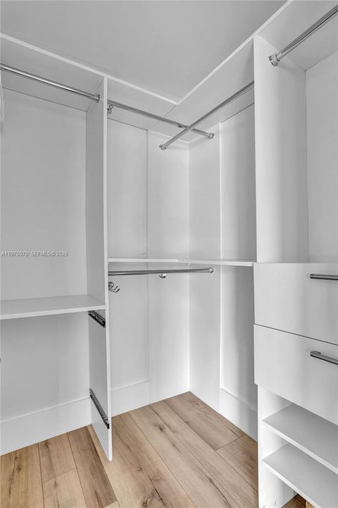 Recientemente alquilado: $15,000 (4 camas, 3 baños, 2300 Pies cuadrados)