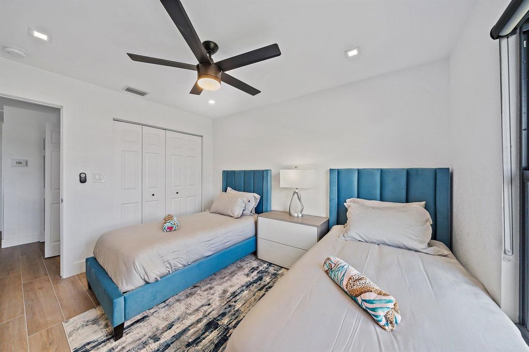 008-1878LyntonCir-FL-SMALL