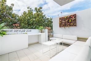 ROOF PATIO