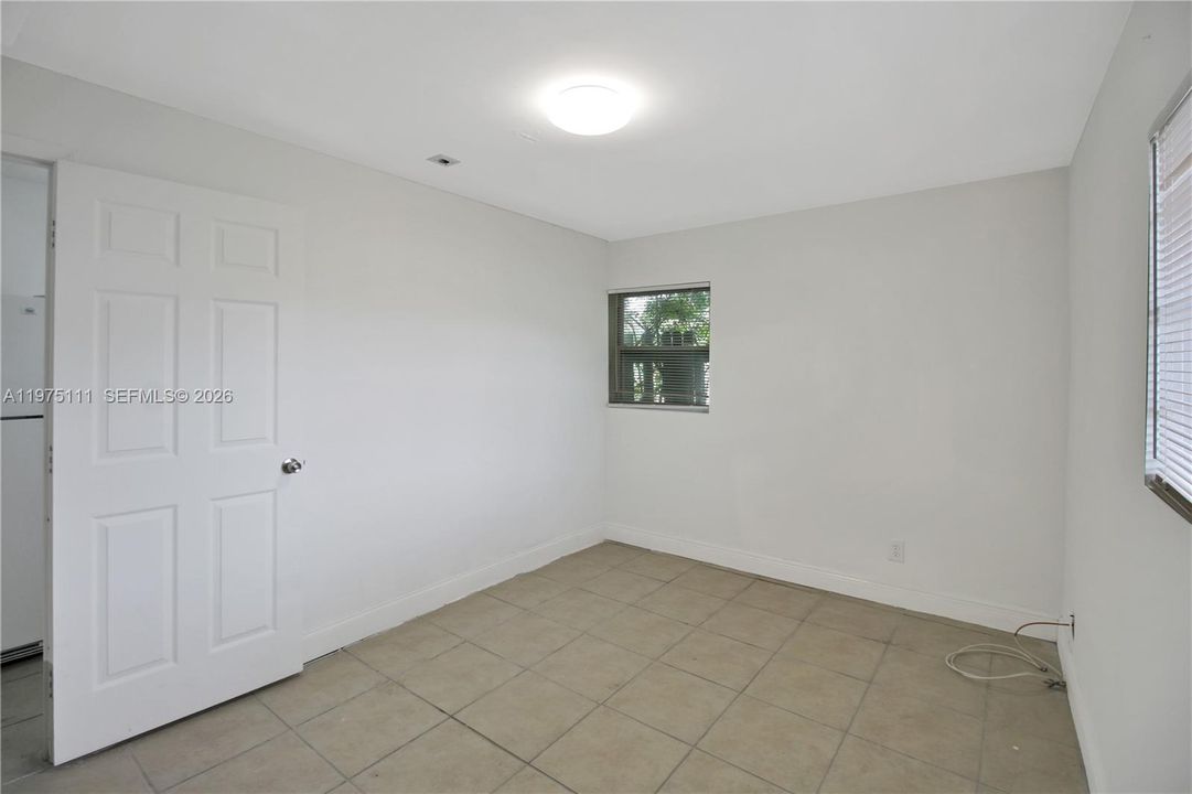 En Venta: $395,000 (7 camas, 4 baños, 1820 Pies cuadrados)