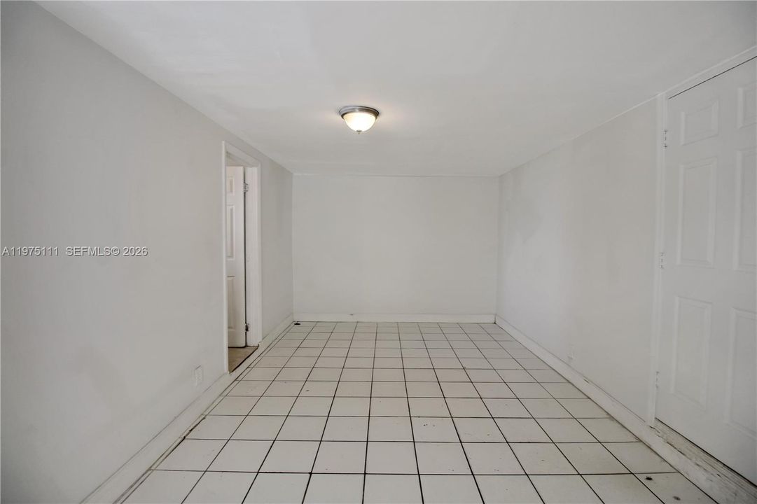 En Venta: $395,000 (7 camas, 4 baños, 1820 Pies cuadrados)