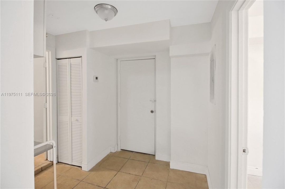 En Venta: $395,000 (7 camas, 4 baños, 1820 Pies cuadrados)