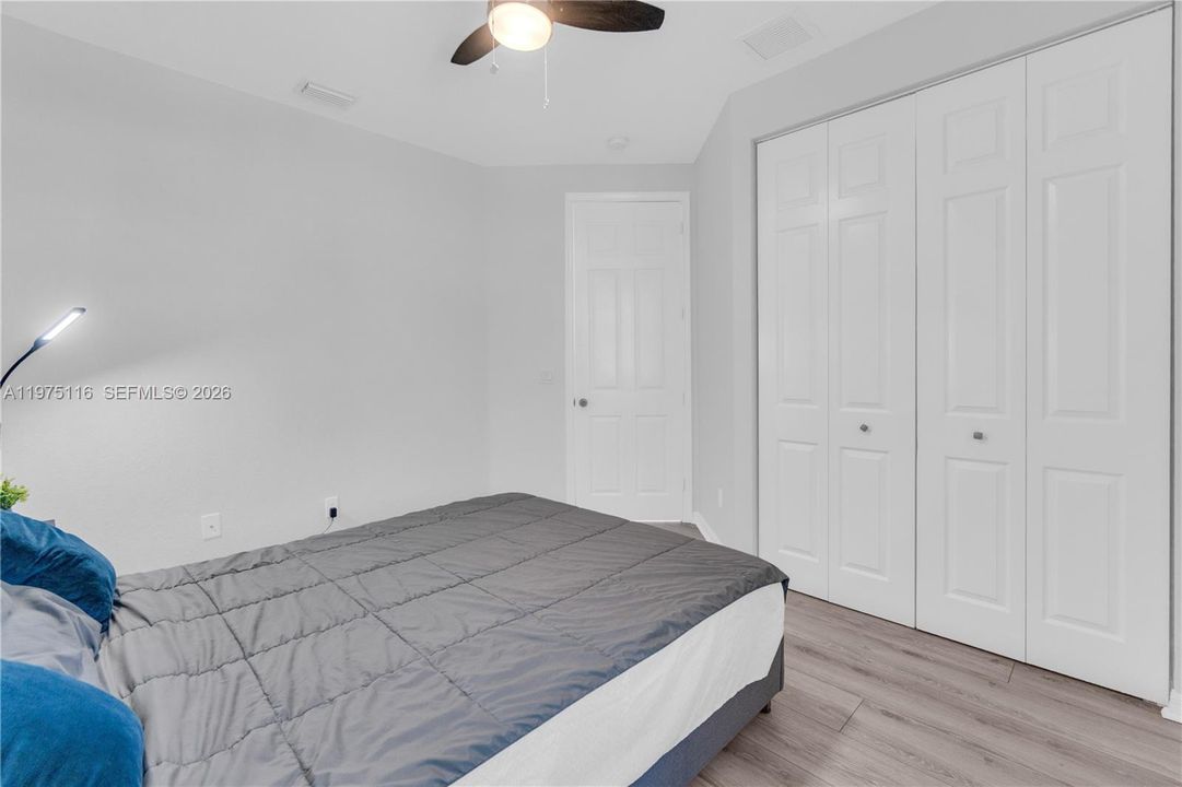 2nd bedroom