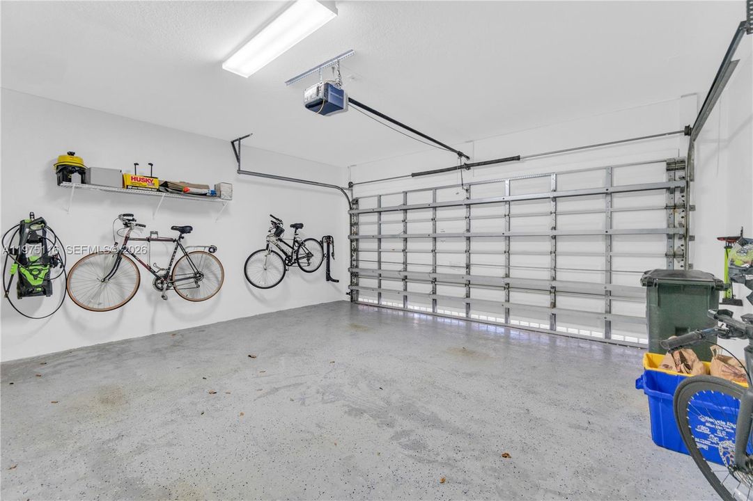 Active With Contract: $595,000 (3 beds, 2 baths, 1814 Square Feet)