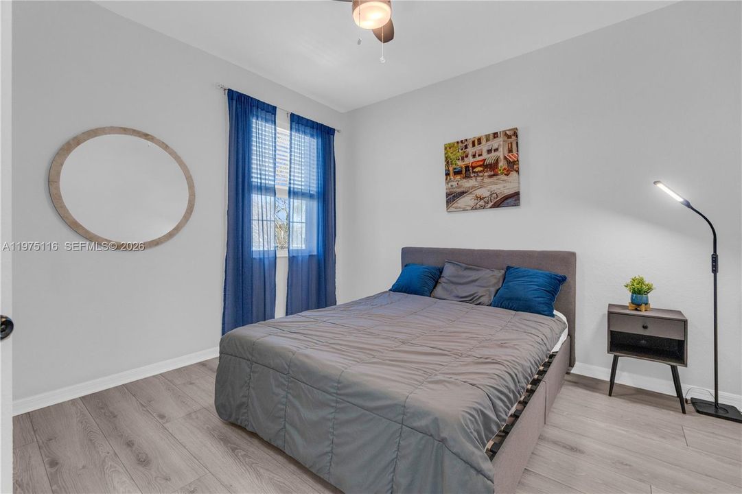 2nd bedroom
