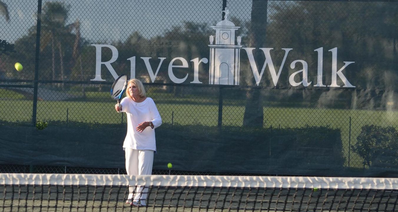 12 Har-tru Tennis