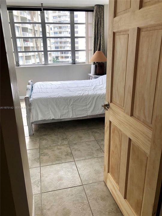 En Venta: $382,888 (1 camas, 1 baños, 787 Pies cuadrados)