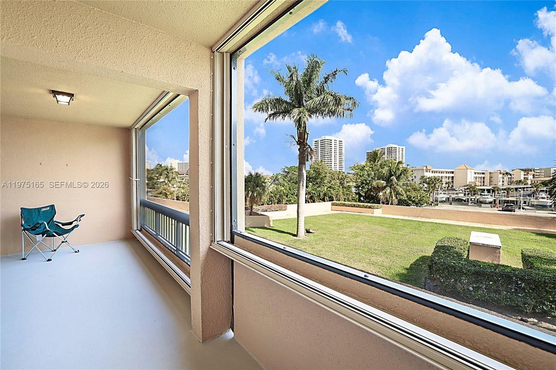 En Venta: $340,000 (2 camas, 2 baños, 1374 Pies cuadrados)