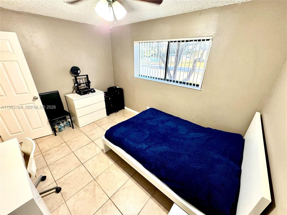 Activo con contrato: $199,900 (2 camas, 2 baños, 963 Pies cuadrados)