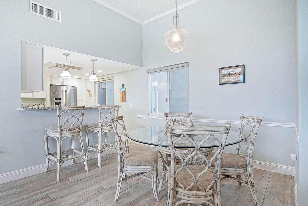 DINING AND KITCHEN AREAS