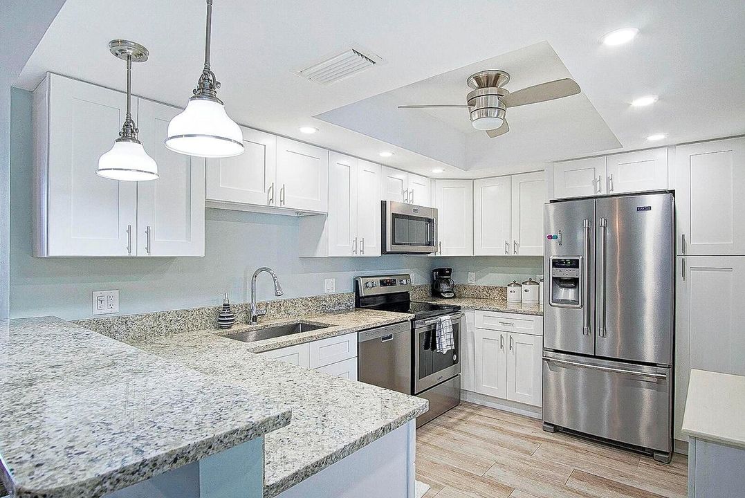 KITCHEN.......