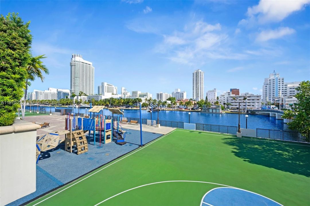 На продажу: $619,000 (1 спален, 1 ванн, 820 Квадратных фут)