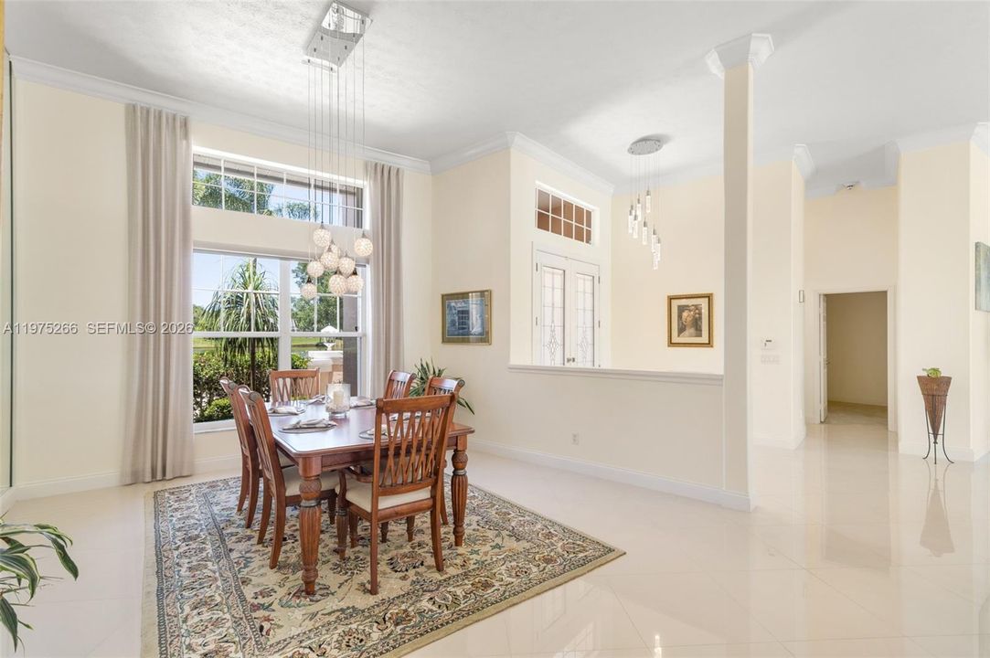 En Venta: $2,149,000 (3 camas, 2 baños, 3337 Pies cuadrados)